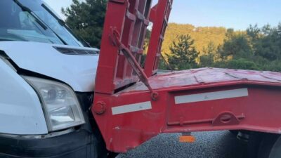 Bursa’nın Gemlik ilçesi Dürdane rampasında meydana gelen zincirleme trafik kazasında