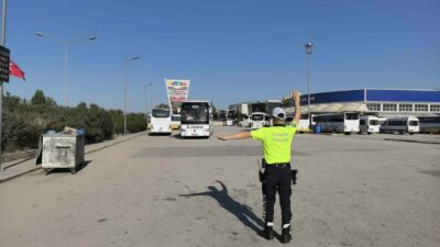 Bursa’nın İnegöl ilçesinde Kurban Bayramı tatili dolayısıyla şehirlerarası yolculuk yapan