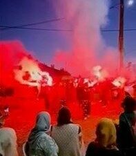 Bursa’nın İznik ilçesinde düzenlenen Hıdırellez şenliklerinde yaşları 7 ile 16