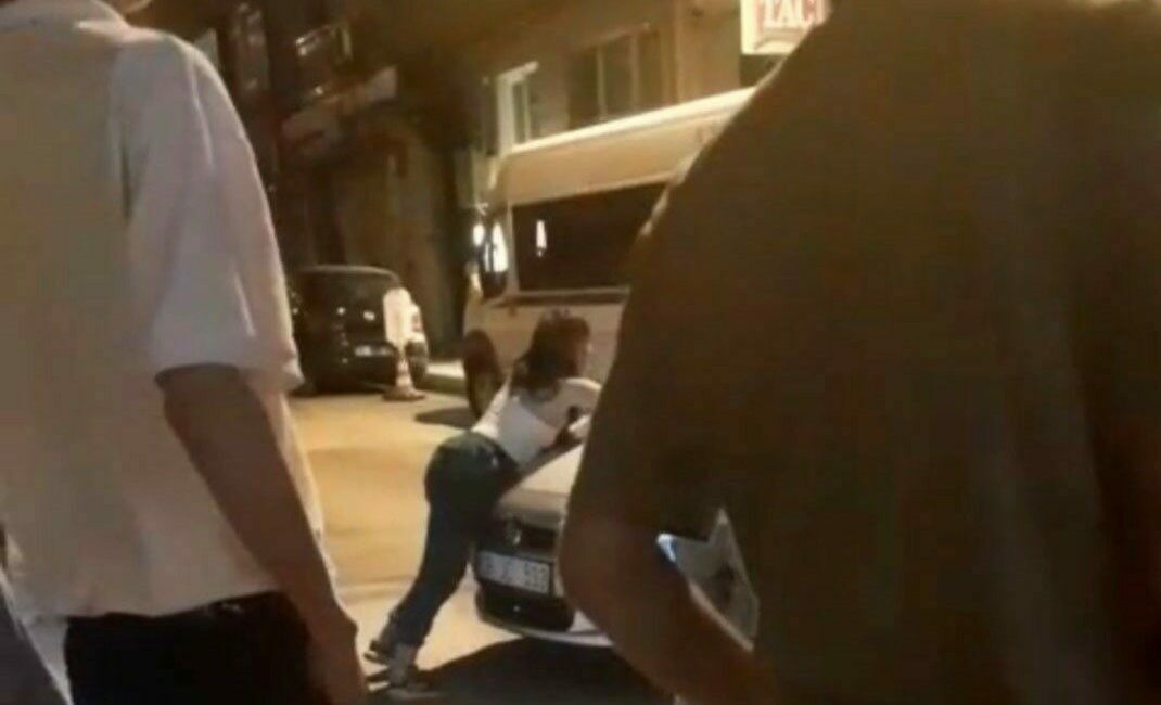 Bursa’da dün gece meydana gelen olayda, hareket halindeki bir aracın