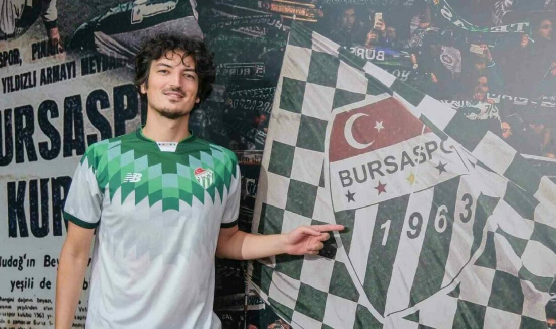 Bursaspor’da Furkan Emre Ünver ile sözleşme yenilendi Bursaspor, iç transferde tecrübeli stoperi Furkan Emre Ünver ile yola