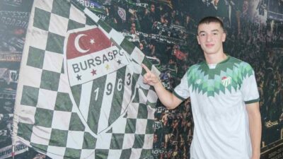 Bursaspor, Emre Işık ve Enes Çalışkan ile sözleşme yeniledi. TFF