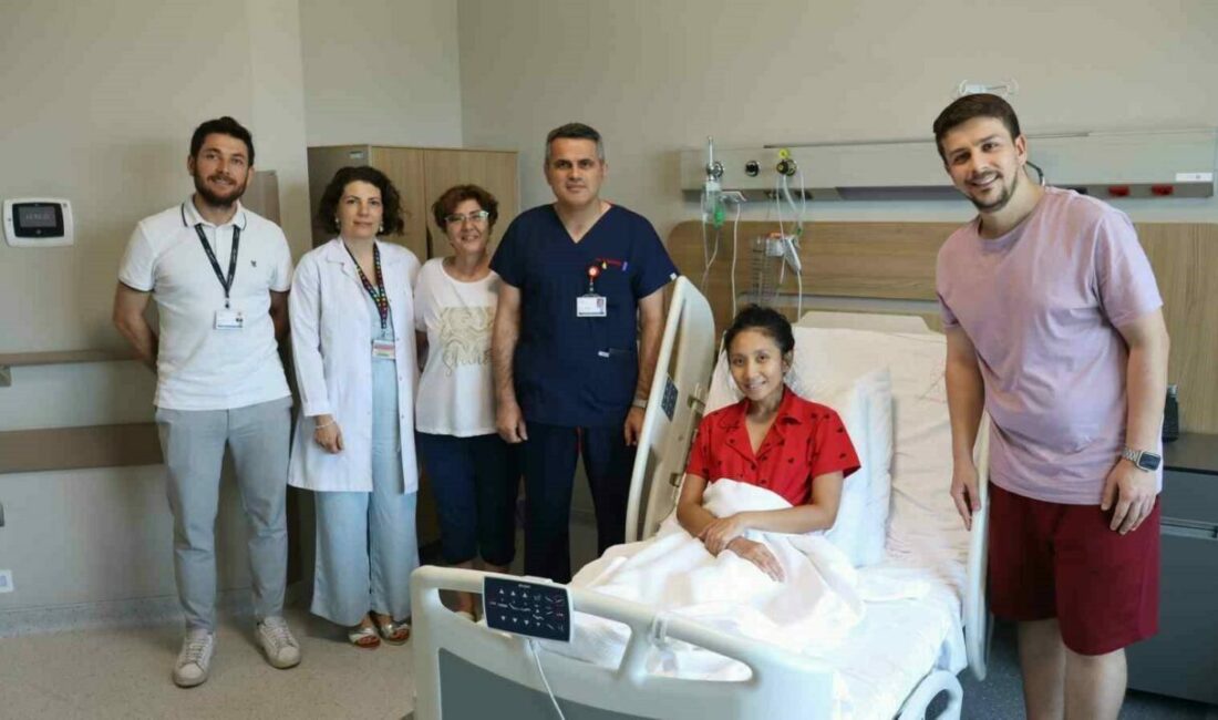 Kalp yetmezliği şikayetiyle Dubai’den gelerek Bursa Şehir Hastanesi’ne başvuran hasta,