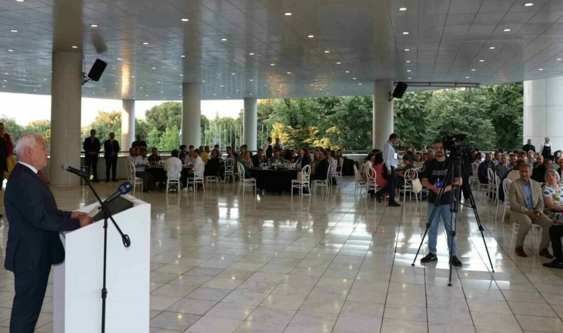 Bursa Büyükşehir Belediyesi’nin ev sahipliğinde düzenlenen 2025 Yılı İş Toplantısı