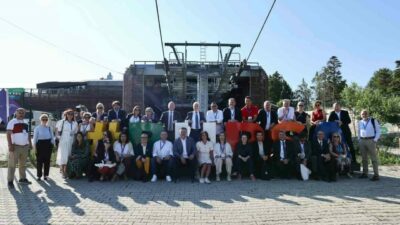 Bursa Büyükşehir Belediye Başkanı Mustafa Bozbey ve eşi Seden Bozbey,