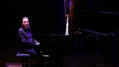 Bursa Büyükşehir Belediyesi tarafından dünyaca ünlü piyanist ve besteci Fazıl