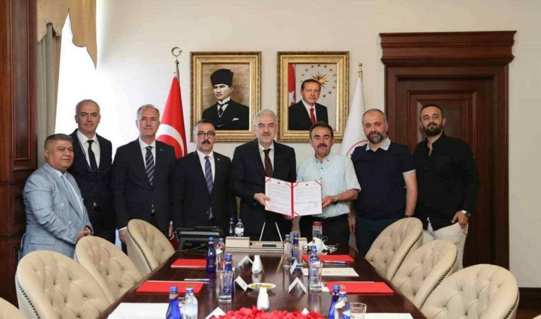 Bursa Valisi Erol Ayyıldız, İnegöl ilçesi, Kemalpaşa Mahallesi’nde yapımı hayırsever