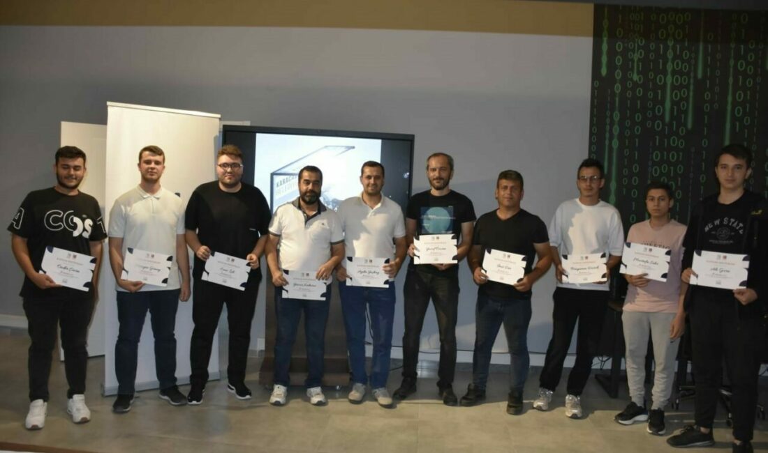 Karacabey Belediyesi, istihdama yönelik bir eğitimi daha tamamladı Karacabey Belediyesi’nin nitelikli istihdam sağlamak için eğitime yönelik öncü projelerinden