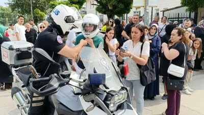 Bursa’nın İnegöl ilçesinde YKS’ye girecek olan öğrenciler ter döktü. Kimliğini