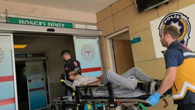 Bursa’nın İnegöl ilçesinde faaliyet gösteren bir su fabrikasında kolunu makineye