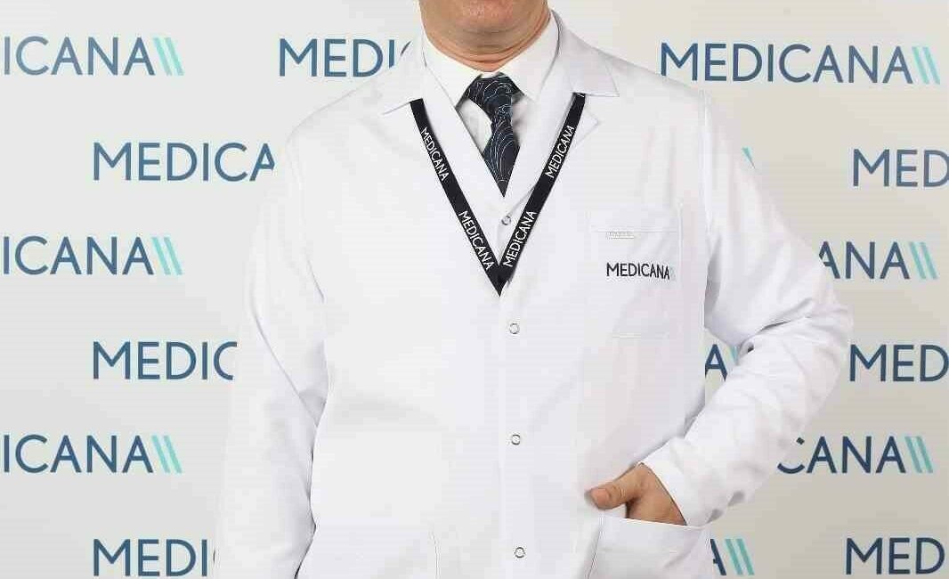Lens kullanmak isteyenlere uzmanlardan uyarı: “Önce doktorunuza gitmelisiniz” Kontakt lens kullanımı gün geçtikçe çoğaldığını ifade eden Göz Sağlığı
