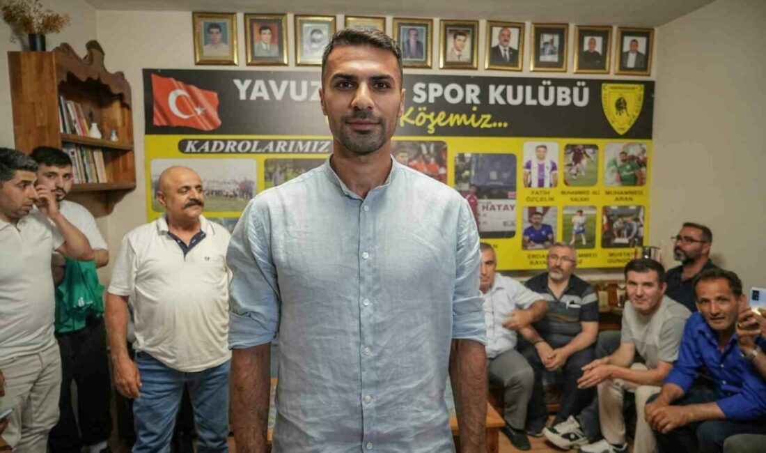 İtalya Serie A ekiplerinden Roma’da forma giyen milli futbolcu Zeki