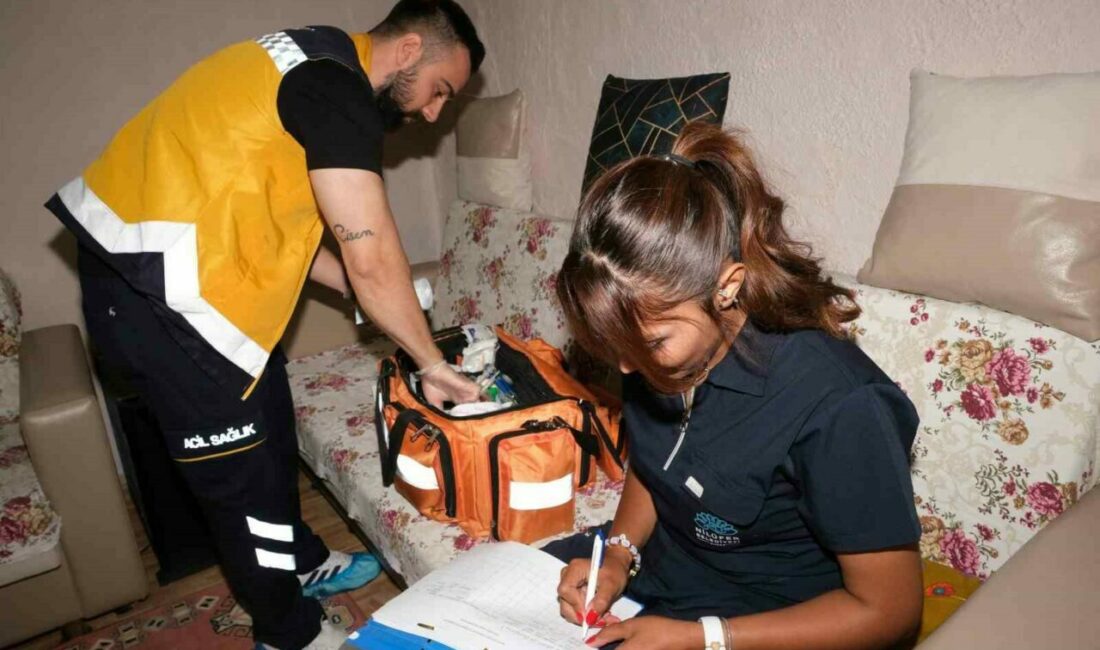 Nilüfer Belediyesi, hasta ve bakıma ihtiyaç duyan vatandaşlara evlerinde ücretsiz