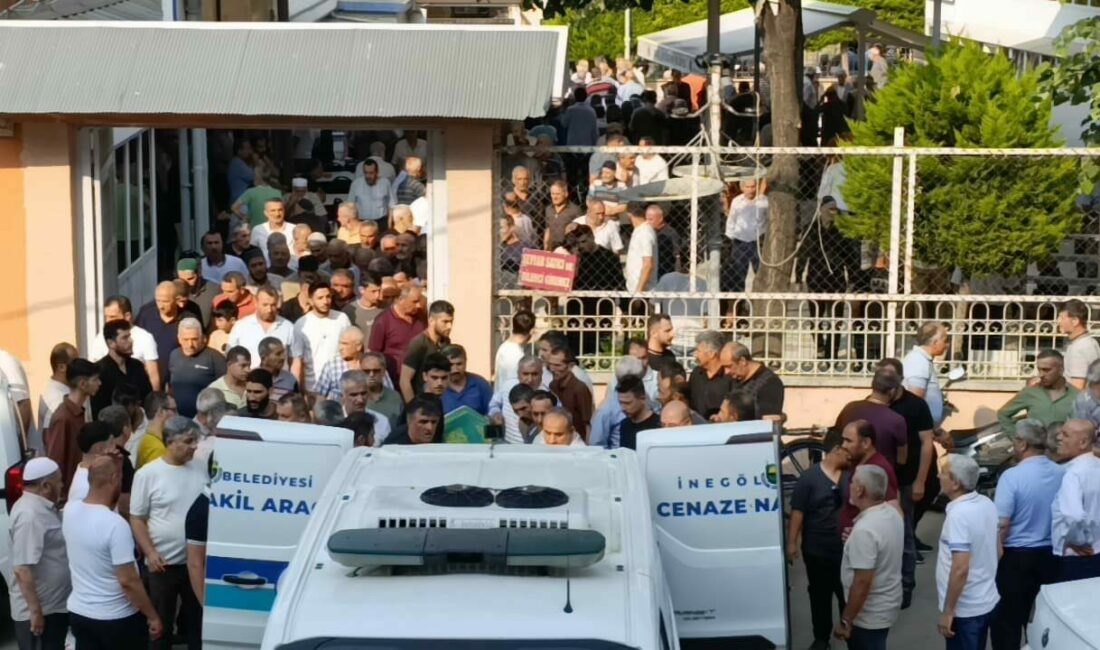 Öldürülen kadının paylaşımı yürek burktu Bursa’nın İnegöl ilçesinde eşini öldürüp aynı tabancayla intihar eden özel