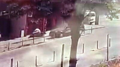 Bursa’nın İnegöl ilçesinde otomobil ile çarpışan motosiklet sürücüsü yaralandı. Kaza