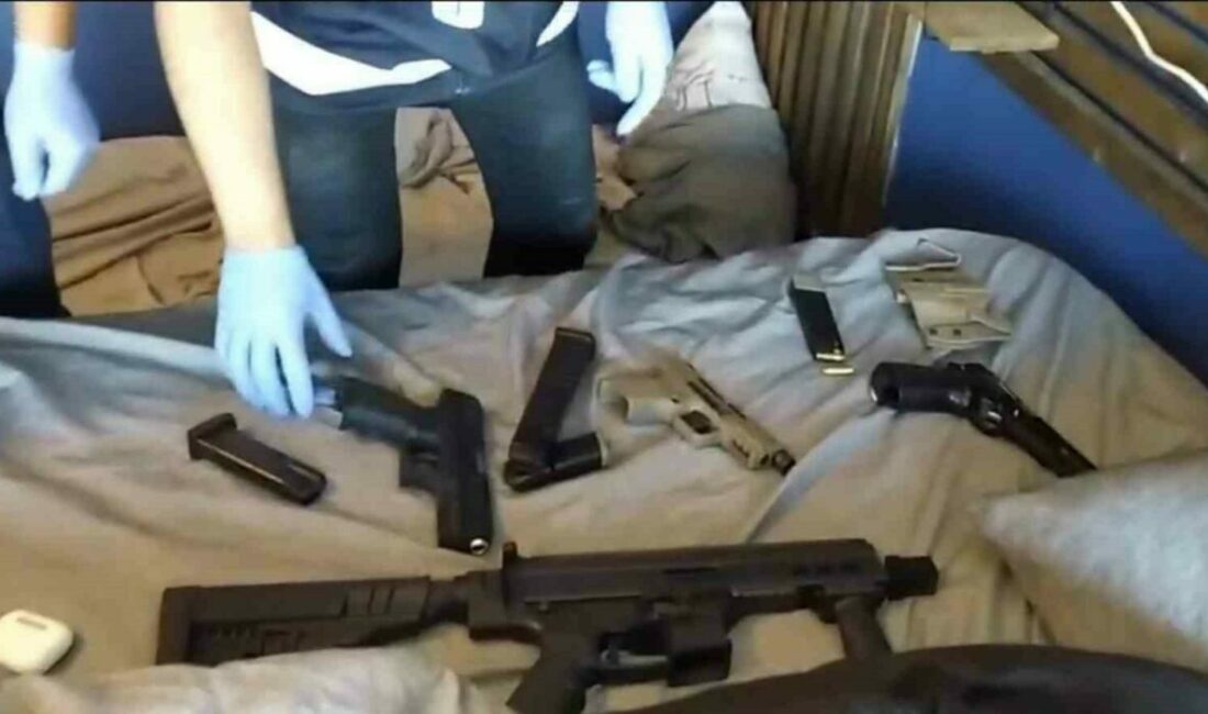 Bursa’da sosyal medya üzerinden akıllı hisse yatırımı vaadiyle vatandaşları dolandıran