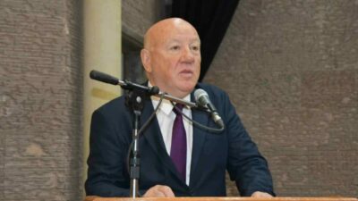 Türkiye’nin en büyük gazetecilik mesleki çatı örgütü olan Türkiye Gazeteciler