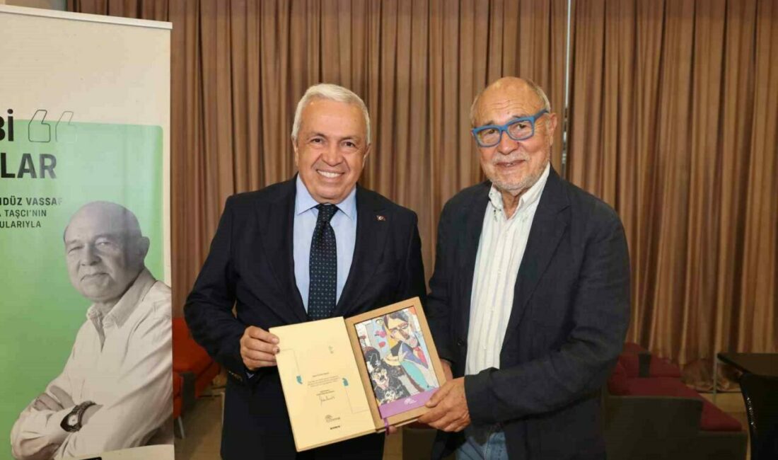 Usta yazar Gündüz Vassaf okurlarıyla buluştu Nilüfer Belediyesi’nin düzenlediği “Edebi Kazılar” söyleşilerinin konuğu olan usta yazar