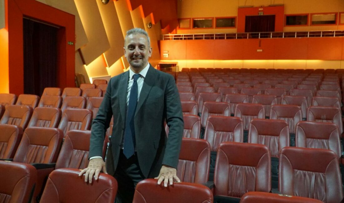 Bursa Devlet Tiyatrosu’nda seyirci rekoru Bursa Devlet Tiyatrosu, bu sezon sahnelediği oyunlarla 1957’den bu yana