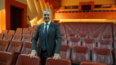 Bursa Devlet Tiyatrosu, bu sezon sahnelediği oyunlarla 1957’den bu yana