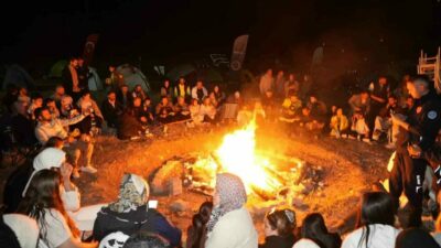 Yenişehir Belediyesi’nin organizasyonunda Anda Derneği Yenişehir Şubesi ve İbrahim Orhan
