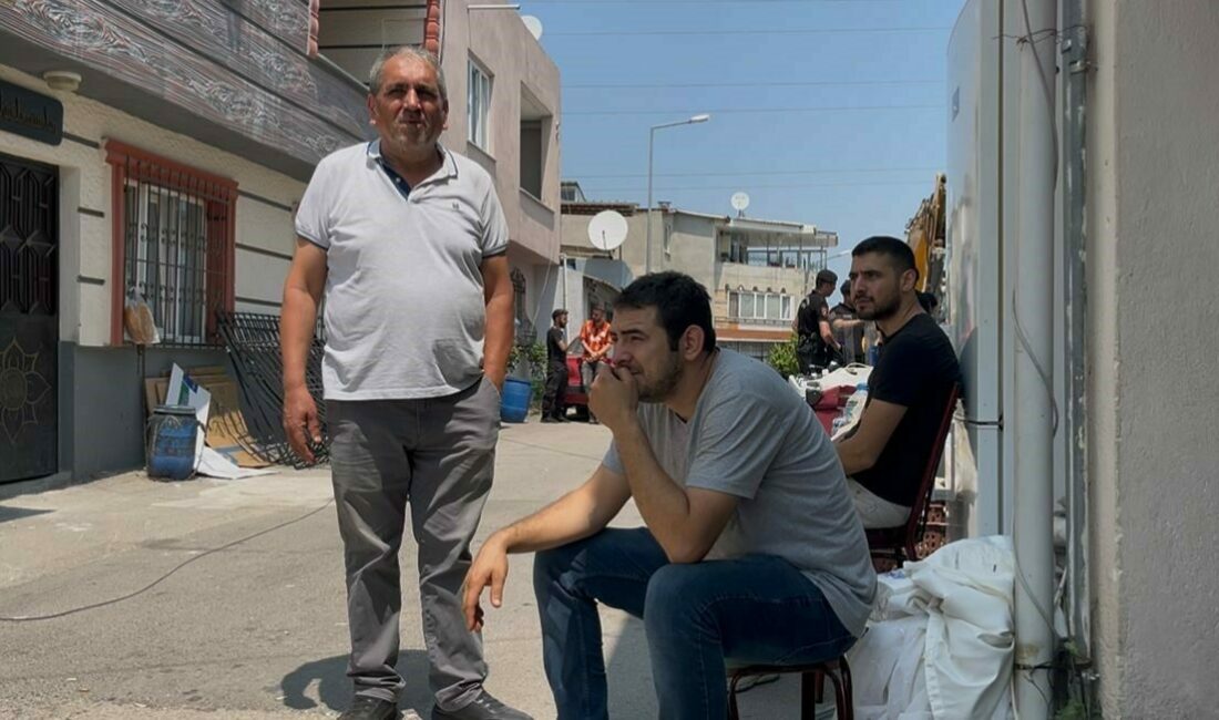 Bursa’nın Osmangazi ilçesinde bulunan ve yüksek gerilim hattının hemen altında