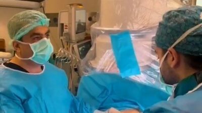 Hayat Hastanesi Üroloji Uzmanı Doç. Dr. Necmettin Penbegül, 2 yaşındaki