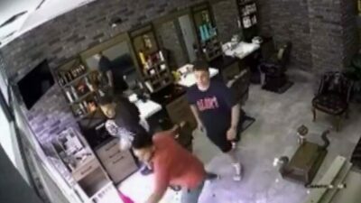 Gemlik’te peş peşe gelen deprem sırasında tıraş sırasında sarsıntıyı hisseden