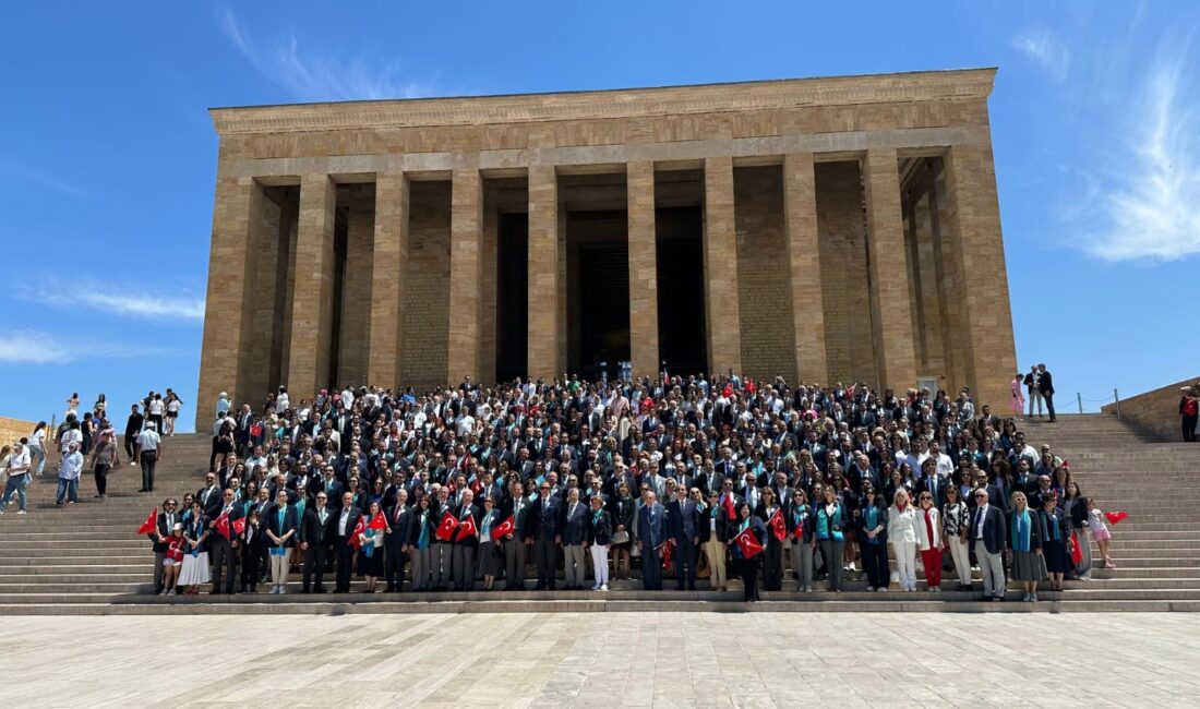 Uluslararası Rotary’nin Türkiye’deki üç bölge federasyonu 2025-2026 dönemine Atatürk’ün huzurunda