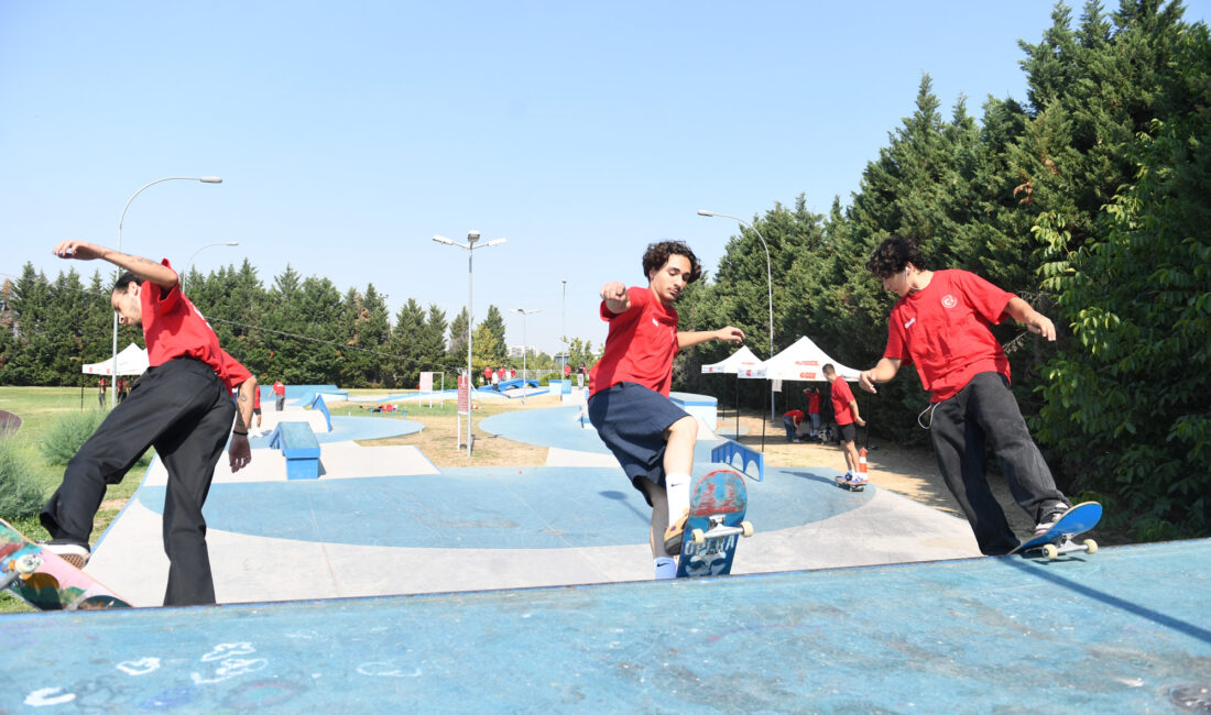 Osmangazi Belediyesi’nin öncü projelerinden Sukaypark, bu kez Kaykay Milli Takımı’nın