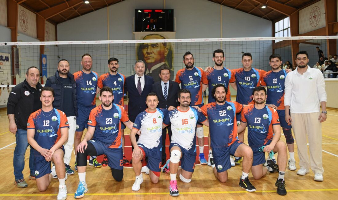 Osmangazi Belediyespor Voleybol Takımı 1. Lige yükseldi Osmangazi Belediyespor Erkek Voleybol Takımı, Arabica Coffee Erkekler 1. Ligi’ne
