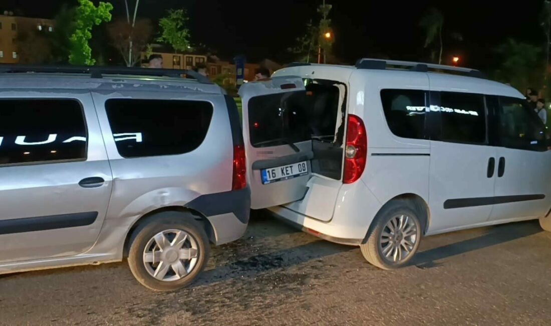 Bursa’nın İnegöl ilçesinde alkollü olduğu öğrenilen otomobil sürücü, tartıştığı motosiklet