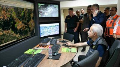 Ulaştırma ve Altyapı Bakanı Abdulkadir Uraloğlu, “Yangının yayılım hızı ve