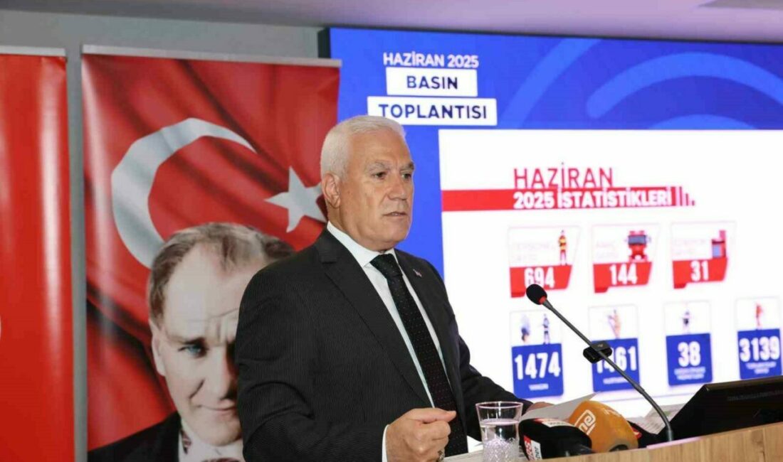 Bursa Büyükşehir Belediye Başkanı Mustafa Bozbey, depreme hazırlık konusunda yoğun