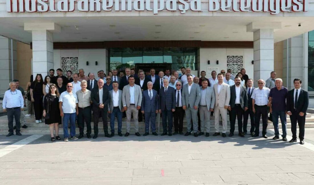 Başkan Bozbey: “Mazot desteğini çiftçimizle buluşturuyoruz” ‘Başkan Bozbey Burada’ projesi kapsamında Mustafakemalpaşa ilçesini ziyaret eden Büyükşehir