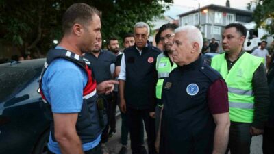 Bursa Büyükşehir Belediye Başkanı Mustafa Bozbey, Kestel ilçesinde başlayan ve