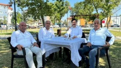 Yenişehir Belediye Başkanı Ercan Özel, makamını ilçede bulunan millet bahçesine