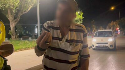 Bursa’nın İnegöl ilçesinde polis ekiplerinin yaptığı trafik uygulaması sırasında durdurulan
