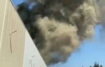 Bursa’nın Hasanağa Organize Sanayi Bölgesi’ndeki bir fabrikada başlayan yangın, itfaiye