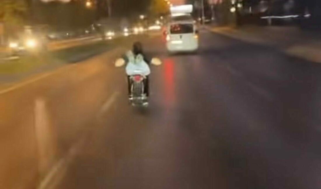 Bursa’da bir motosiklet sürücüsü, Ankara yolunda trafikte seyrederken motosikletin üzerine