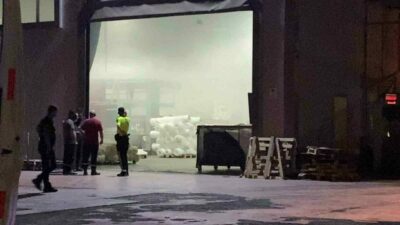 Bursa’nın İnegöl ilçesinde faaliyet gösteren bir tekstil fabrikasında yangın çıktı.