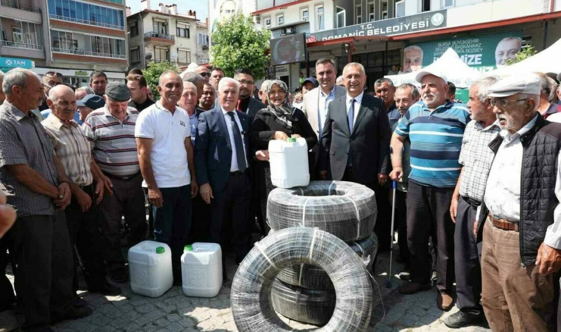 Bursa’dan Domaniç’e tarımsal destek Bursa’da çiftçilere her alanda destek sağlayan Büyükşehir Belediyesi, Kütahya’nın Domaniç