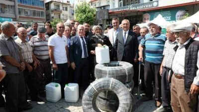 Bursa’da çiftçilere her alanda destek sağlayan Büyükşehir Belediyesi, Kütahya’nın Domaniç