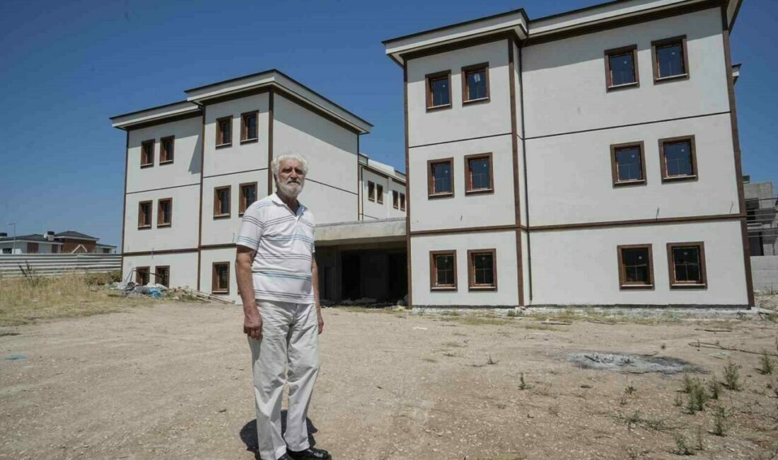 Bursa’nın en kıymetli yerindeki arsasını yaşlıların bakımı için vakfetti Bursa Muavenet Vakfı tarafından Gümüştepe Mahallesi’nde 2 yıl önce yapımına