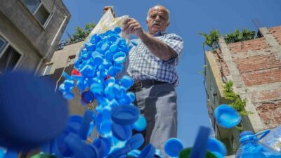 Bursa’da yaşayan 62 yaşındaki Nazım Gökçe, emekli olmasının ardından hayatını
