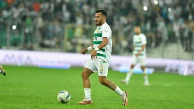 TFF 2. Lig ekiplerinden Bursaspor, Furkan Özyapı ve Abdullah Tazgel