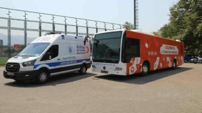 Bursa’da çıkan orman yangınlarıyla mücadeleyi tüm birimleriyle sürdüren Büyükşehir Belediyesi,