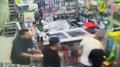 Bursa’nın Gemlik ilçesinde dün yaşanan depremlerin ardından bugün de 4.3