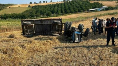 Mustafakemalpaşa Adaköy Mahallesi’nde devrilen traktörün altında kalan kişi, hayatını kaybetti.