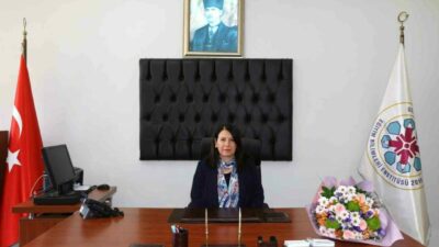 Bursa Uludağ Üniversitesi (BUÜ) Eğitim Bilimleri Enstitüsünde görev değişimi yaşandı.